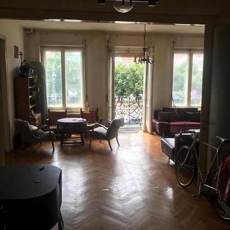 Spacious Apartman In The Center Budapest Exterior photo